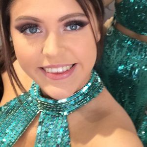 Meet your Posher, Haley